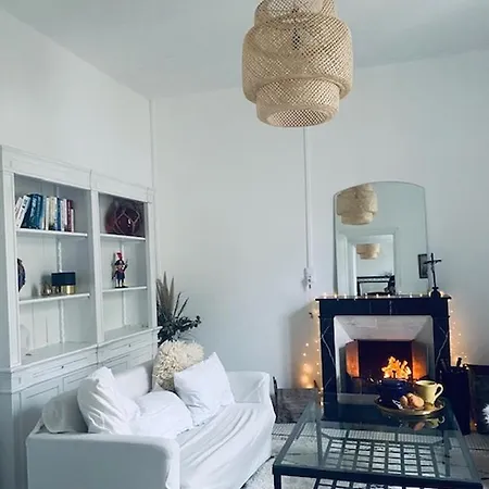 Constantine A 2 Pas Du Port De Boyardville Holiday home *