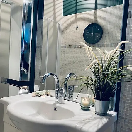 Constantine A 2 Pas Du Port De Boyardville *